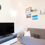 شقة Papaya